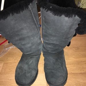 UGG 3 button boots